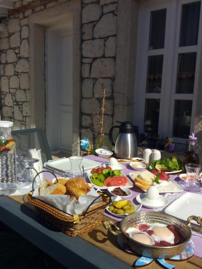 Fatma Hanim Konagi Alacati * Izmir